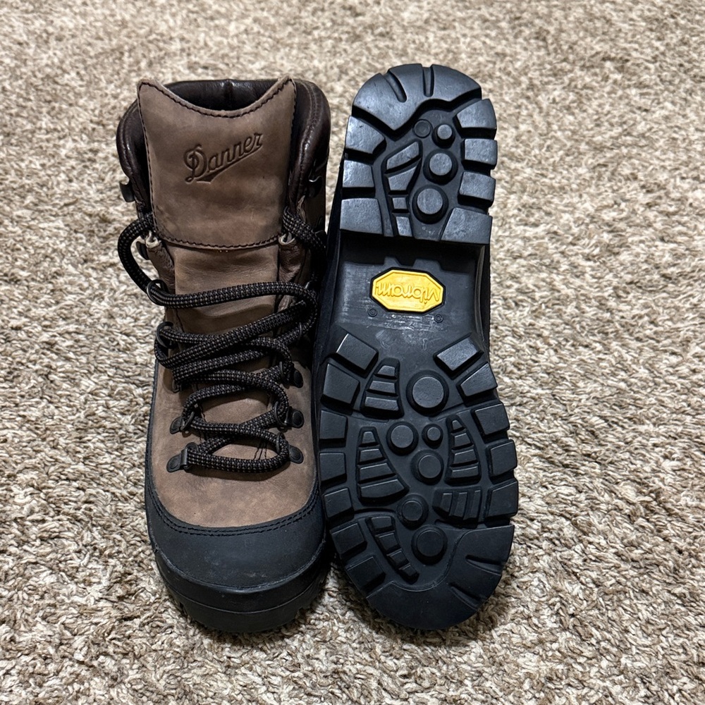 Brand new without box Danner Talus GTX hiking boots in women’s size 9.5. - Picture 3 of 6